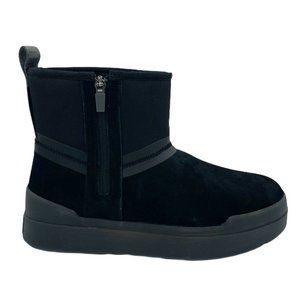 NWOB UGG CLASSIC TECH BOOTS Side Zip Suede Leather Sheepskin Waterproof Black 7